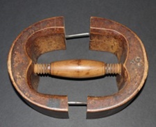 Hat stretcher open.