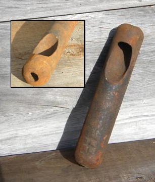 Mystery object 7.5 inches long and 1.5 inches wide.